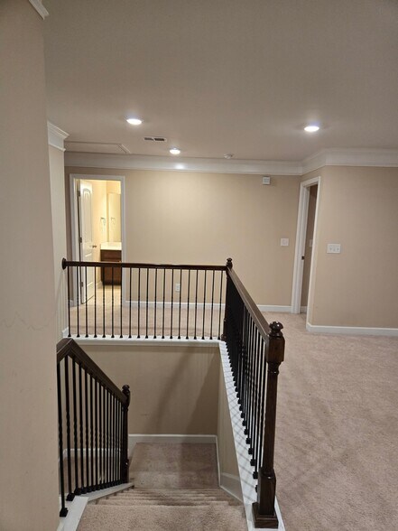 Building Photo - 5550 Shiloh Woods Dr
