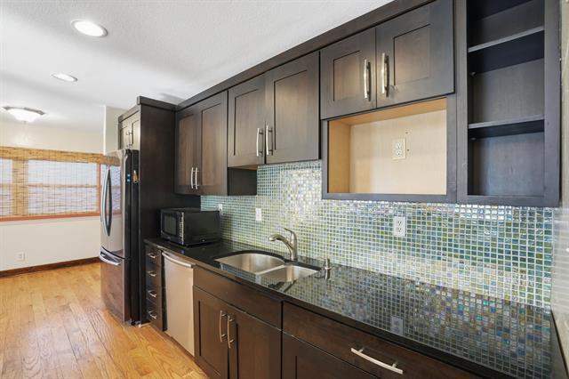 Building Photo - 6623 Orangewood Dr