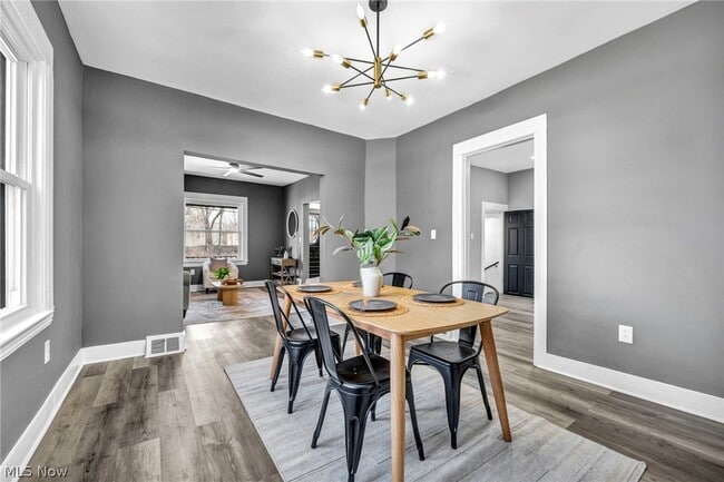 Building Photo - 2986 E 59th St