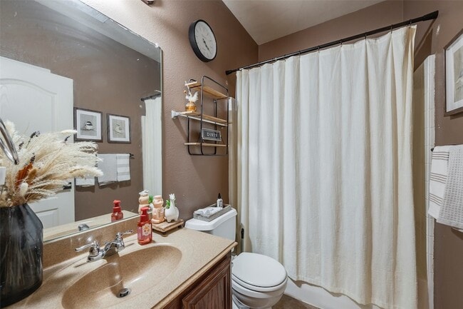 Building Photo - 8143 Guadalupe Rd