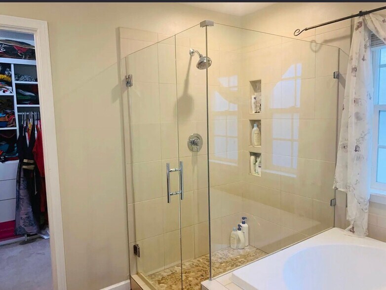 Building Photo - 22531 NE Cascara Cir