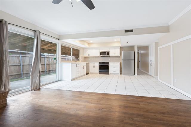 Building Photo - 3401 High Plateau Dr