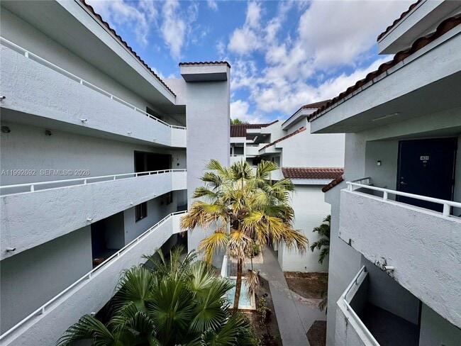 Building Photo - 8335 SW 152nd Ave