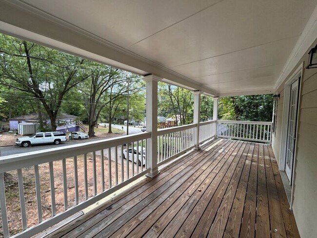 Building Photo - 190 Stanhope Cir NW
