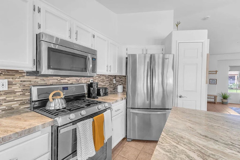 Building Photo - 79200 Violet Ct