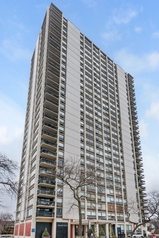 Building Photo - 1355 N Sandburg Terrace