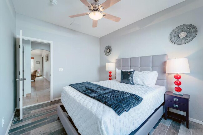 Building Photo - 1549 E Judi Pl