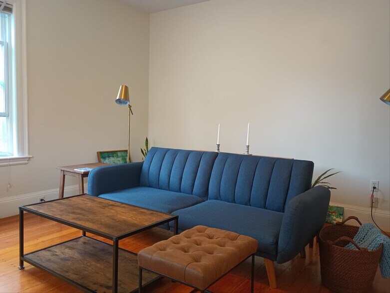 Living Room - 7 Bigelow St