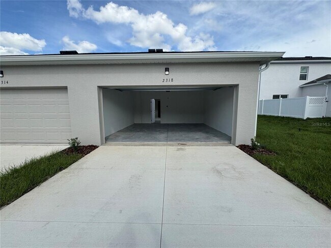 Building Photo - 2318 White Buffalo St