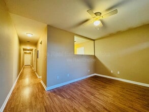 Building Photo - 4619 Kirkland Ave