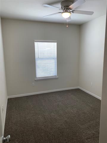 Building Photo - 2313 N Hickory St