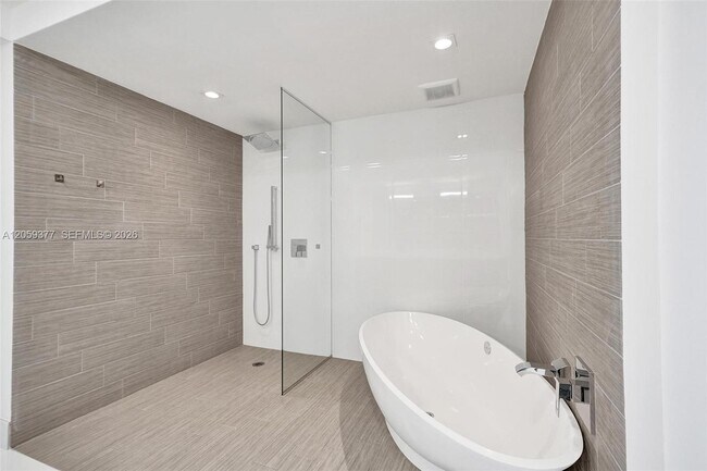 Building Photo - 330 Sunny Isles Blvd