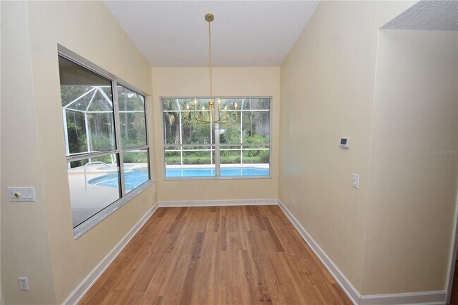 Building Photo - 1216 Hampstead Ln