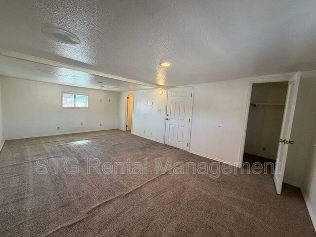 Building Photo - 145 E 500 S