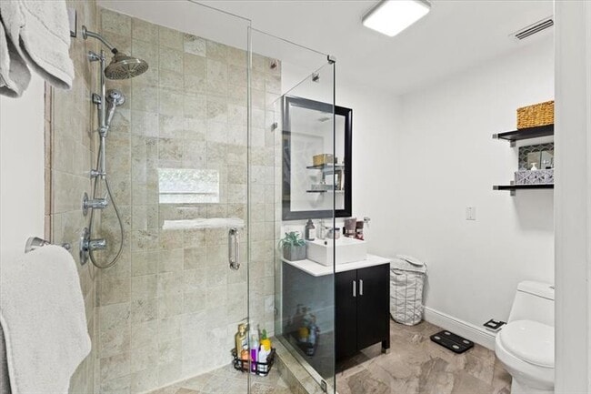 Building Photo - 10792 Queen Palm Ct