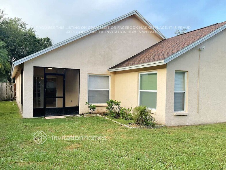 Building Photo - 5641 Paddock Trail Dr