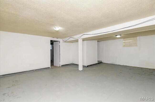 Building Photo - 10157 Winkler Dr