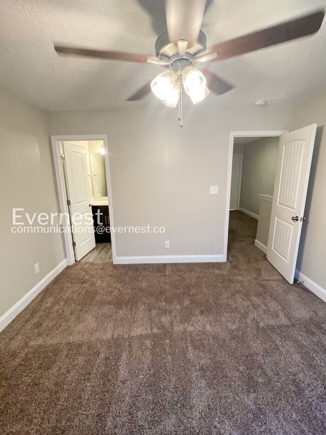 Building Photo - 1000 Henry Pl Blvd