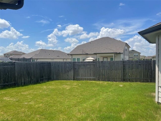 Building Photo - 104 Greenspire Downs Dr