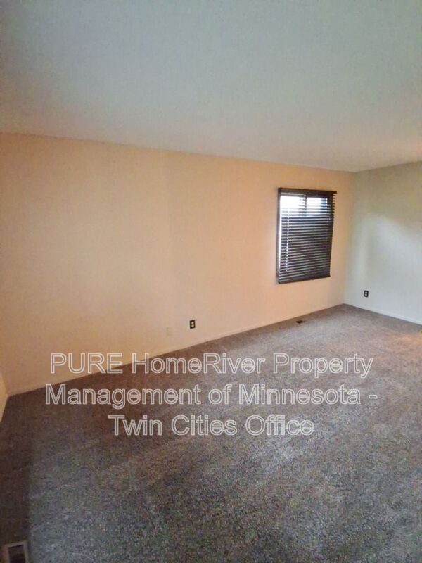 Building Photo - 5231 Balmoral Ln