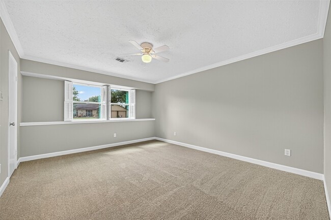 Building Photo - 3019 Jenny Dr