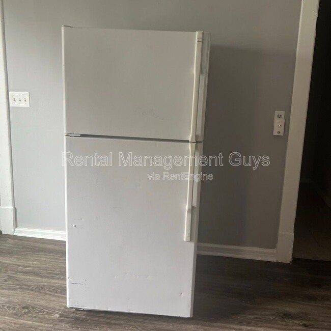 Building Photo - 1015 N Humboldt Ave