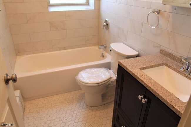 Building Photo - 503 Carleton Rd