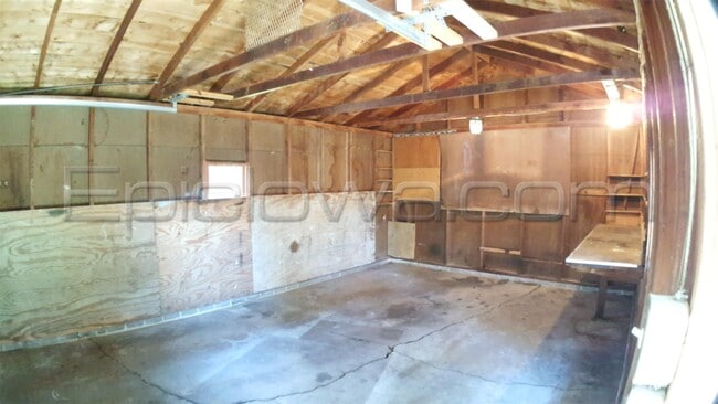 Building Photo - 2237 C Ave NW