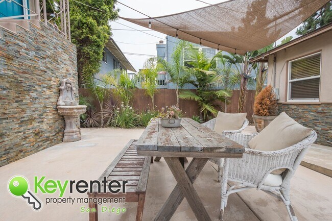 Building Photo - Beautiful Condo Only 6 blocks to the beach | Seaside District of Oceanside