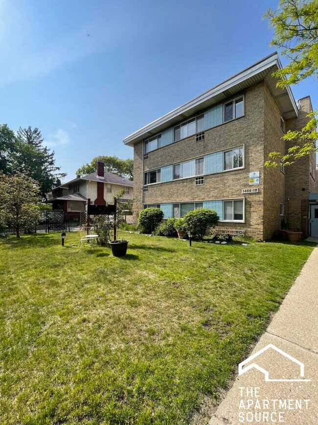 Building Photo - 1408 W Juneway Terrace