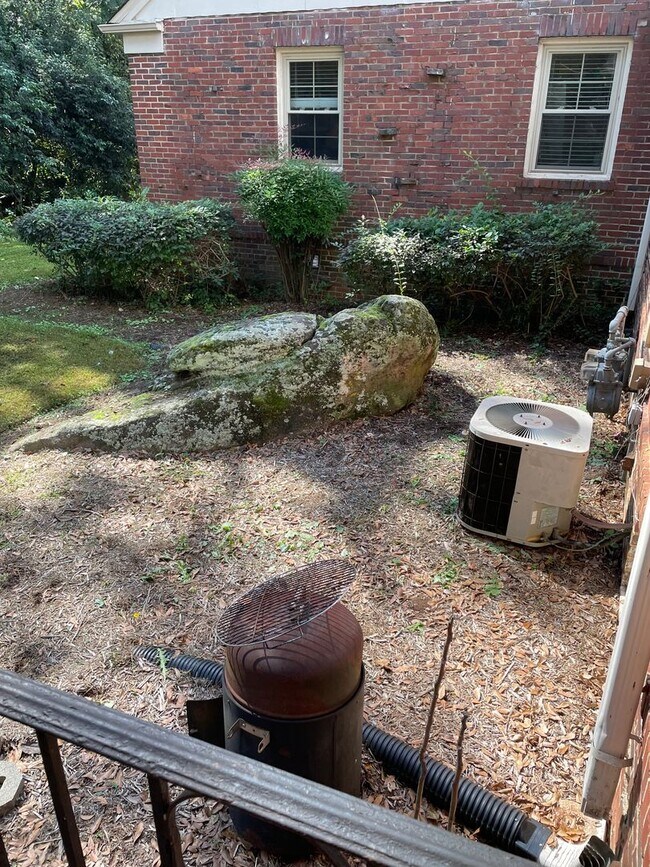 Building Photo - Downtown Greenville Condominium
