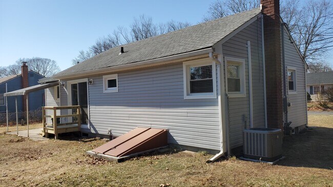 Building Photo - 25 Audrey Ln