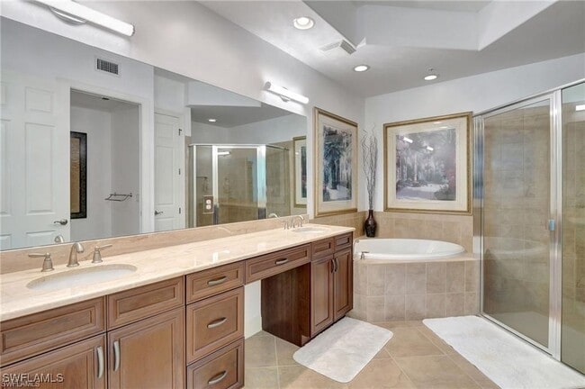 Building Photo - 8060 Players Cove Dr