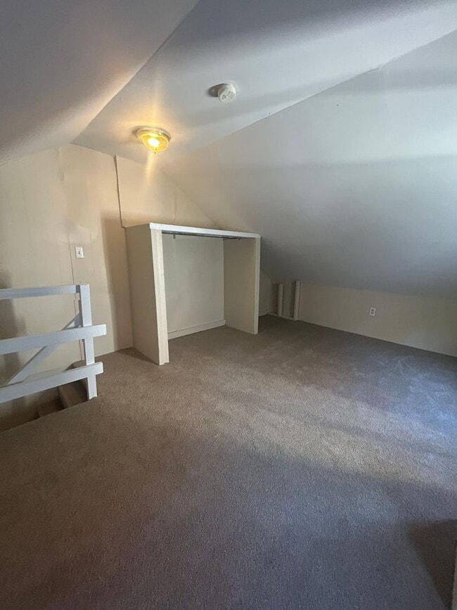 Building Photo - 3 Bedroom Duplex in Penbrook Boro.