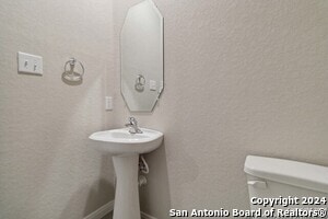 Building Photo - 1033 Windflower