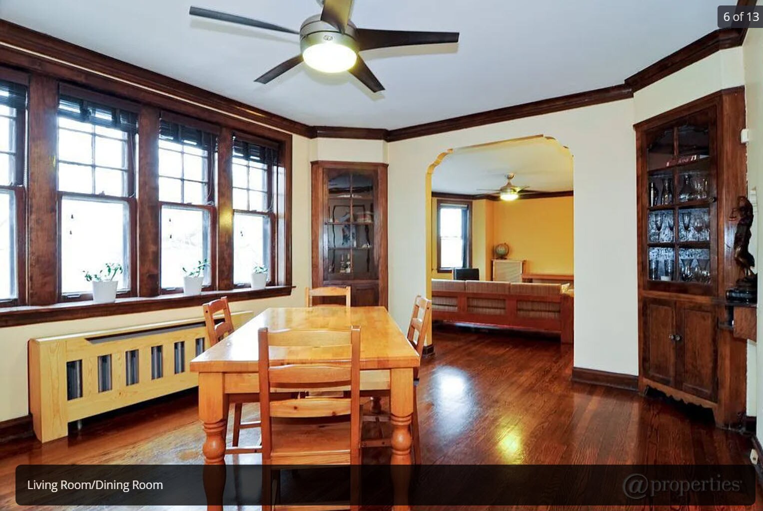 Dining room 2 - 4515 N Wolcott Ave