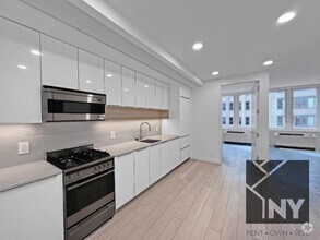 Building Photo - 2 bedroom in NEW YORK NY 10005