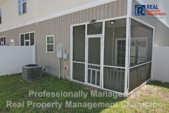 Building Photo - Beautiful Two-Story Townhome with Attached...