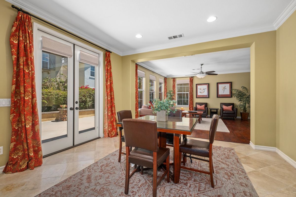 Building Photo - 16618 Honeybee Dr