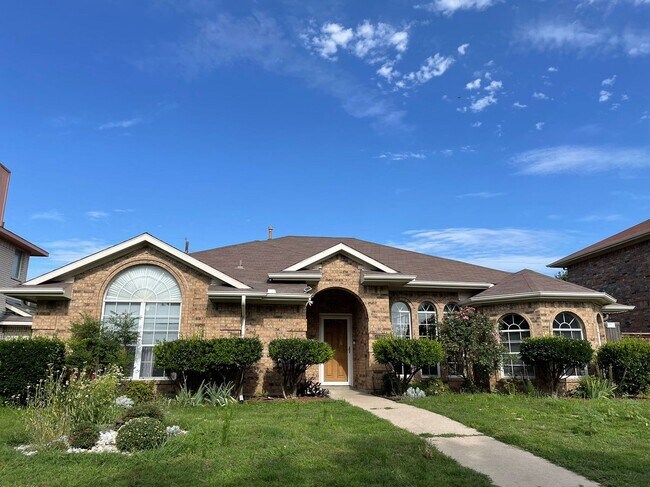 Primary Photo - 3 Bedroom 2 bath home in Allen, TX!