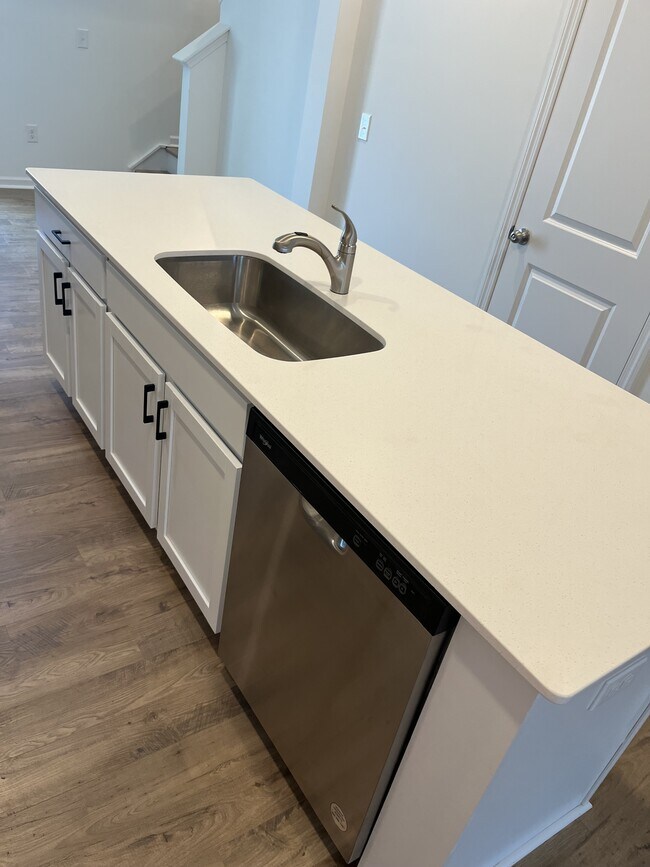 Building Photo - 230 1st St