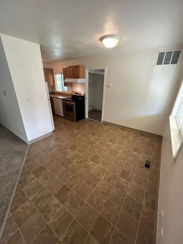 Building Photo - 1215 NW 11th St