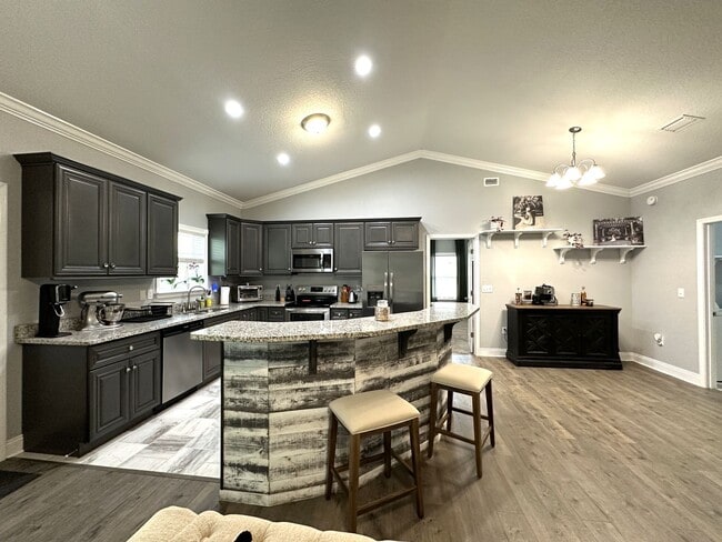 Building Photo - Beautiful north Crestview 4/Bed/2Bath Home