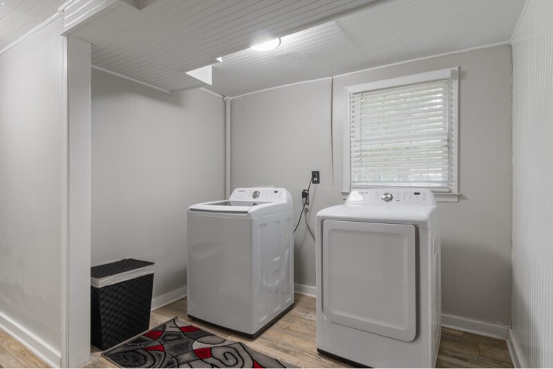 Building Photo - 142 Wanda Ave