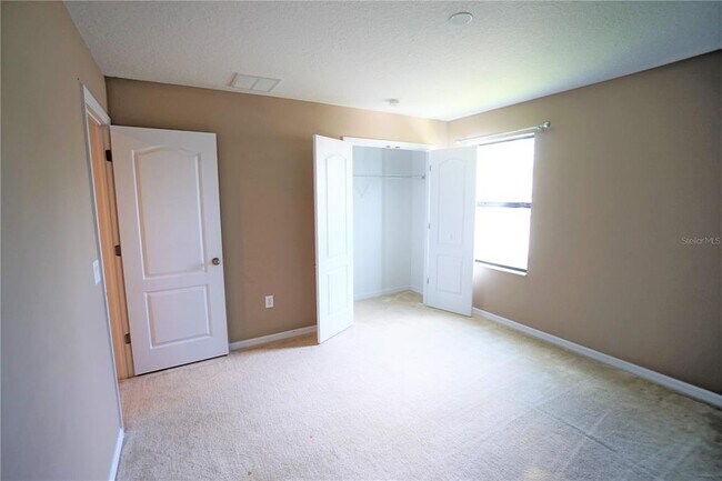 Building Photo - 32125 Garden Alcove Loop