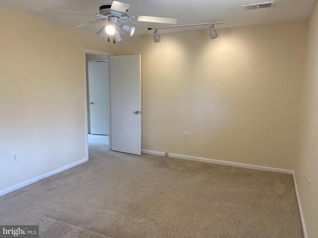 Building Photo - 2839 Kalmia Lee Ct