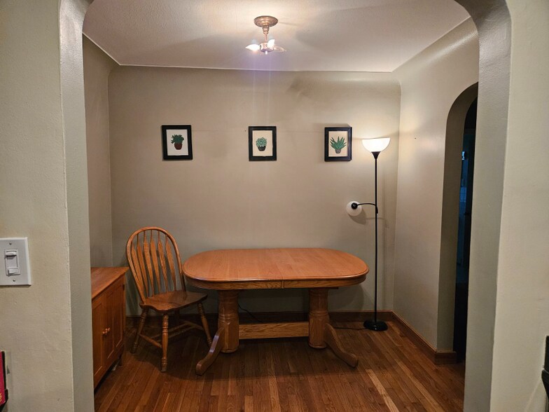 Building Photo - 6444 16th Ave S