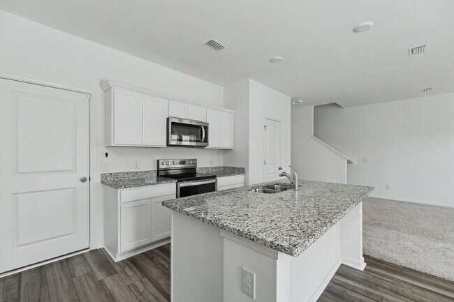 Building Photo - Ocean Farm Dr