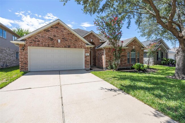 Building Photo - 3915 Lauderwood Ln