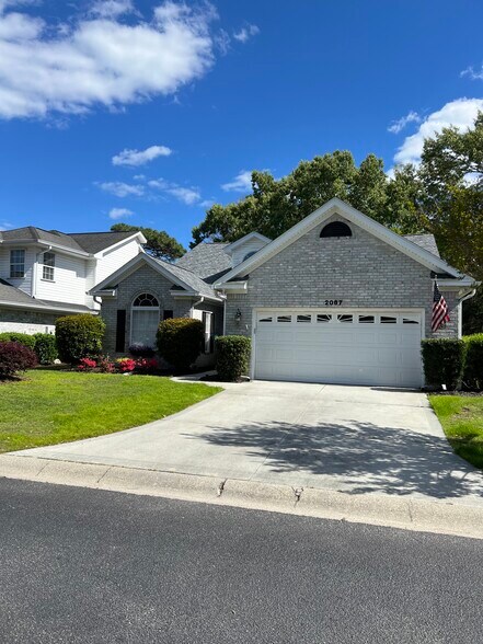 Building Photo - 2067 Ayershire Ln